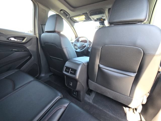 Used 2024 Chevrolet Equinox RS w/ RS Leather Package AWD/4WD image 17