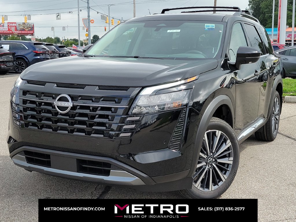 New 2026 Nissan Pathfinder Platinum AWD/4WD image 1