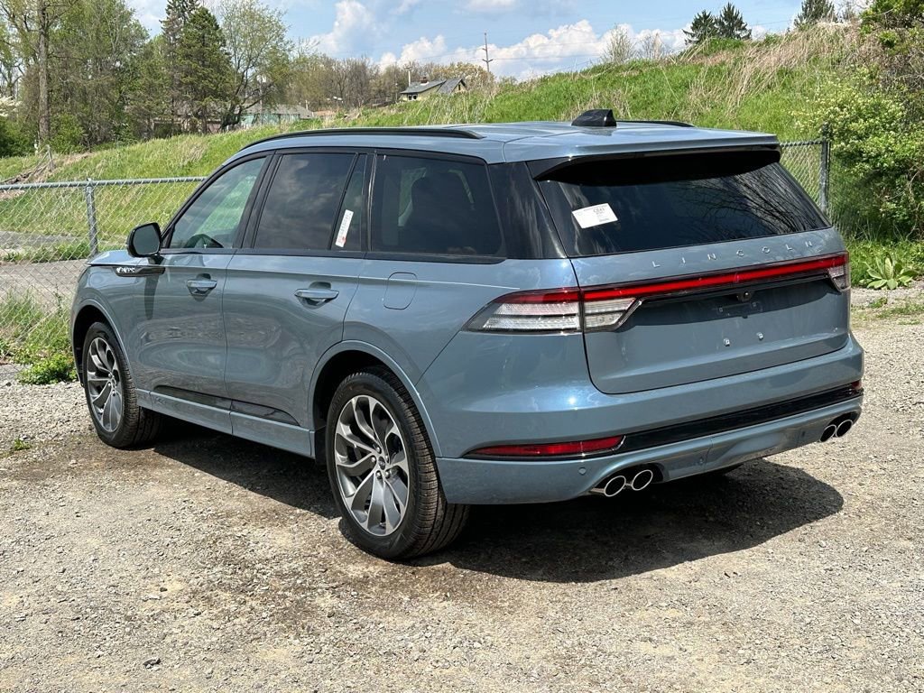 New 2026 Lincoln Aviator AWD image 32
