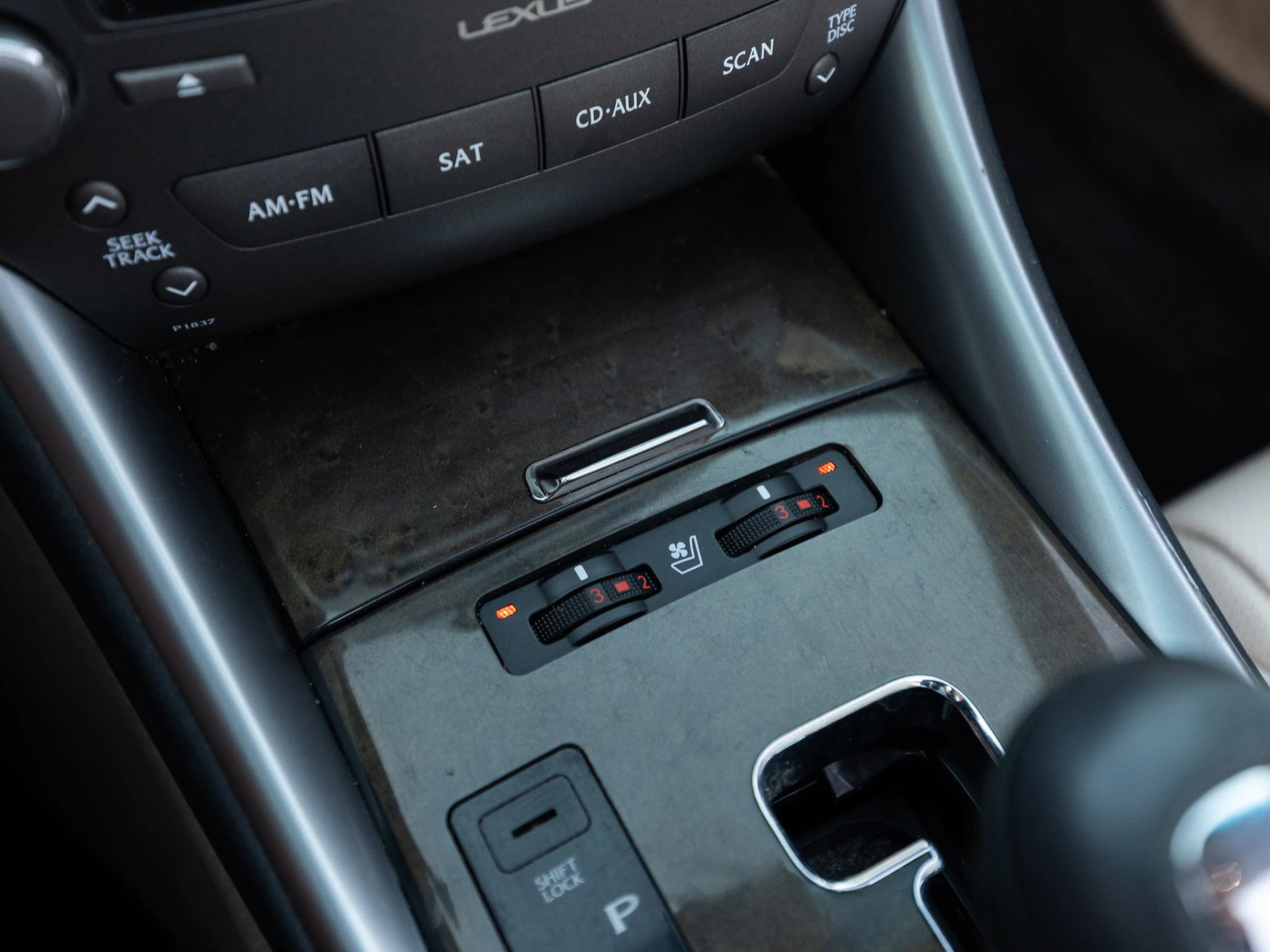 Used 2010 Lexus IS 250C image 32