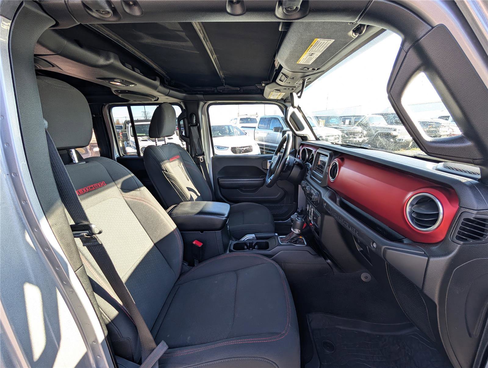 Used 2018 Jeep Wrangler Unlimited Rubicon image 11