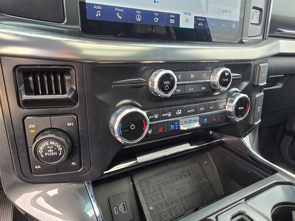 Used 2022 Ford F150 Lariat w/ Equipment Group 502A High image 20