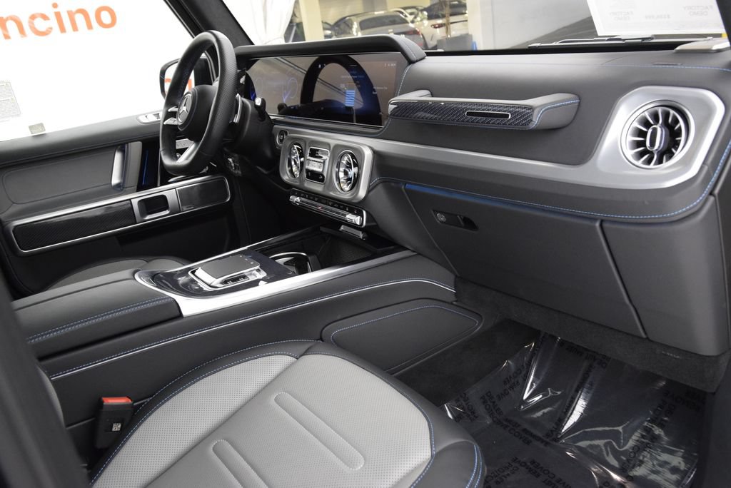 Used 2025 Mercedes-Benz G 580 w/ EQ Technology image 14