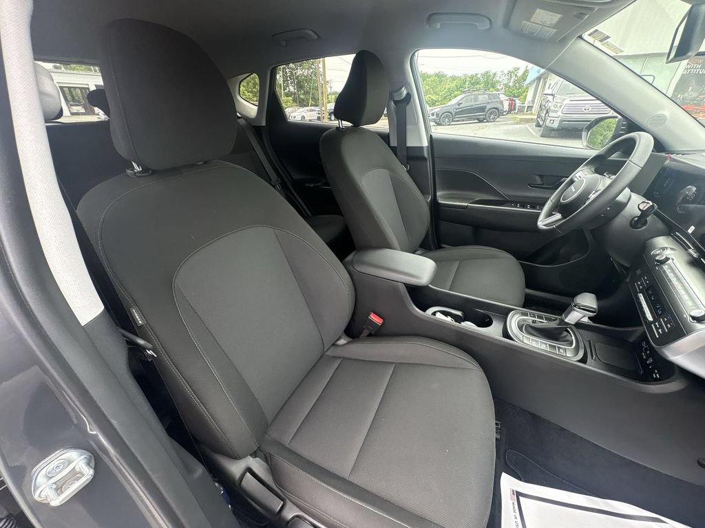 Used 2026 Hyundai Kona SEL Sport FWD image 25