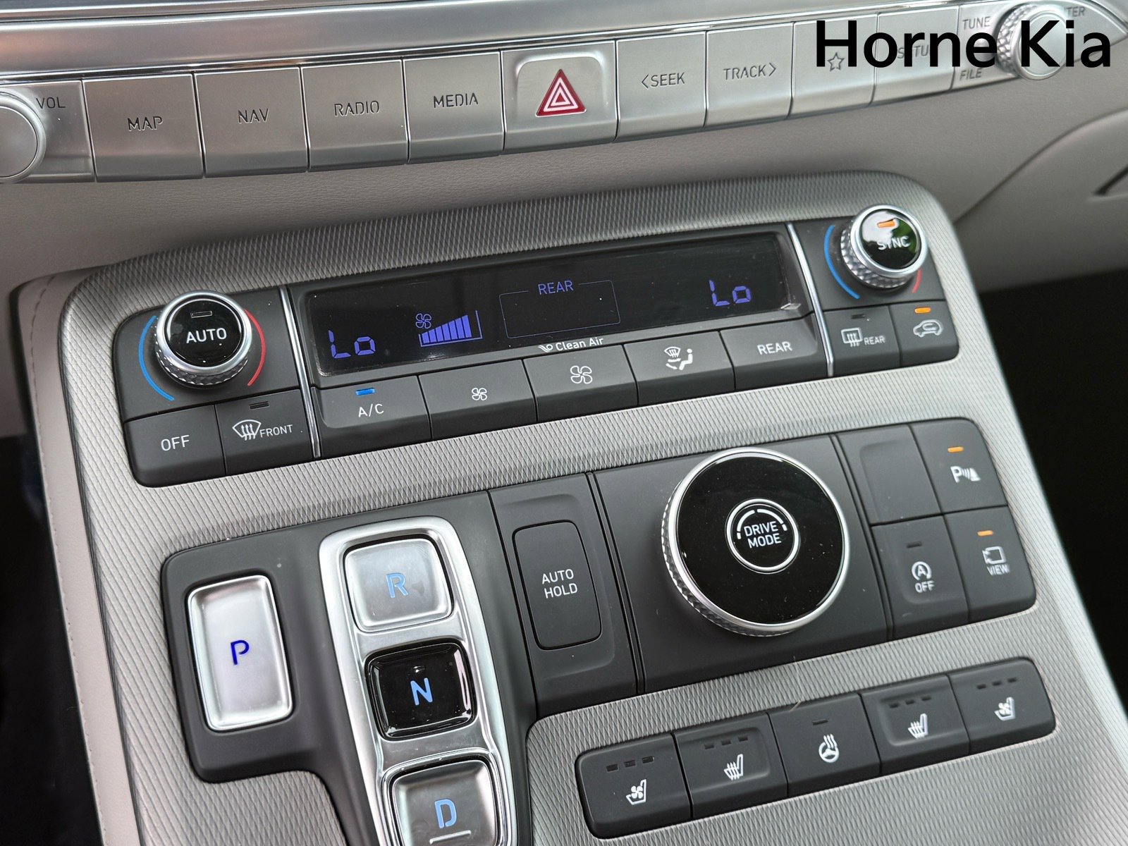 Used 2022 Hyundai Palisade Calligraphy w/ Cargo Package image 22