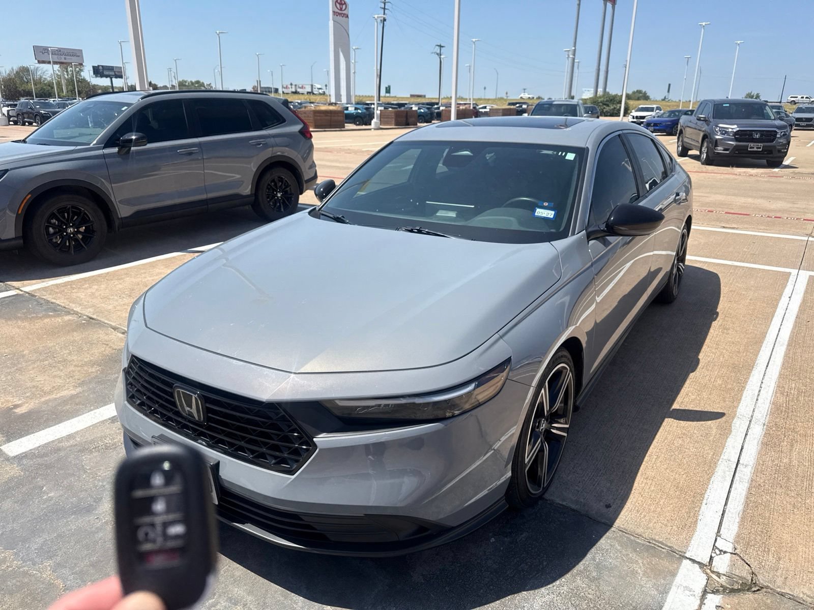 Used 2025 Honda Accord Sport image 3