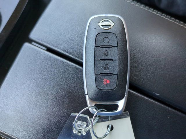 Used 2023 Nissan Rogue SV AWD/4WD image 28