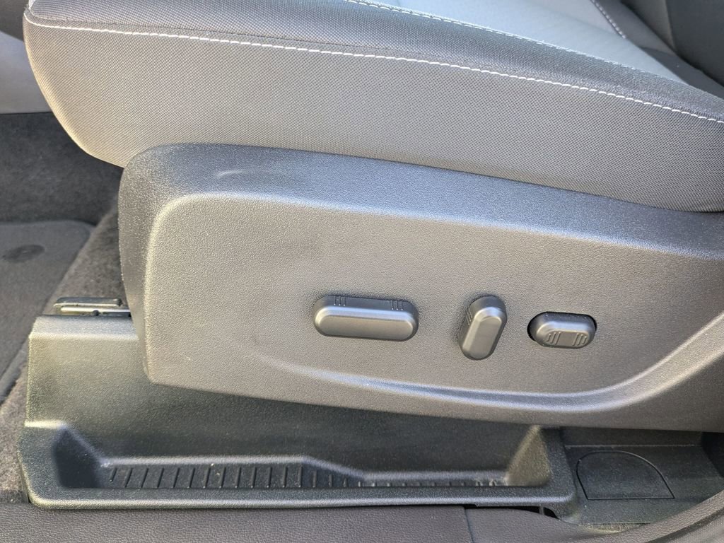 Used 2017 Ford C-MAX SE image 17