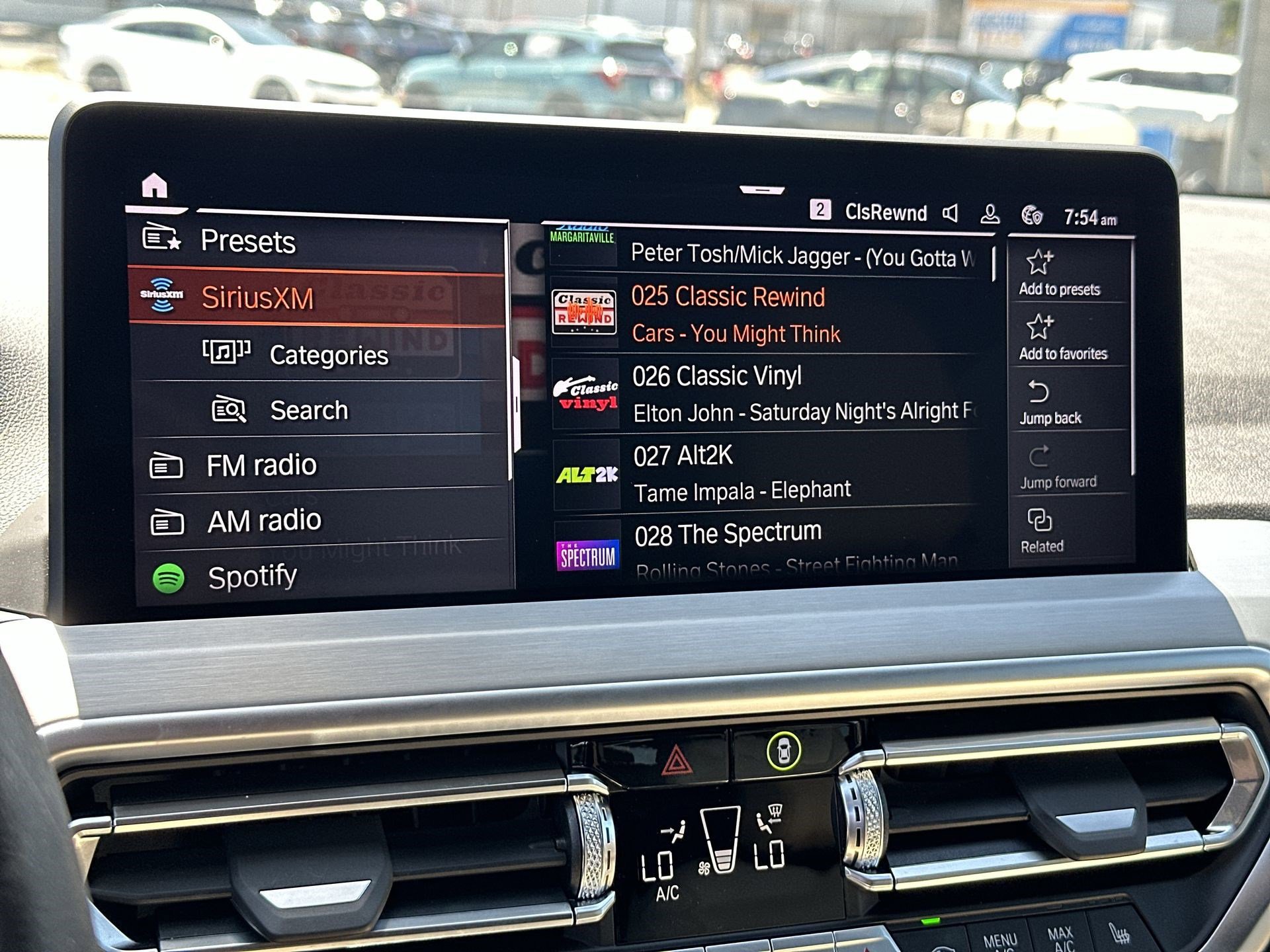 Used 2025 BMW X4 xDrive30i image 12