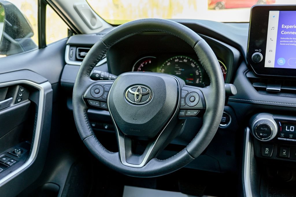 Used 2023 Toyota RAV4 XLE Premium AWD/4WD image 41