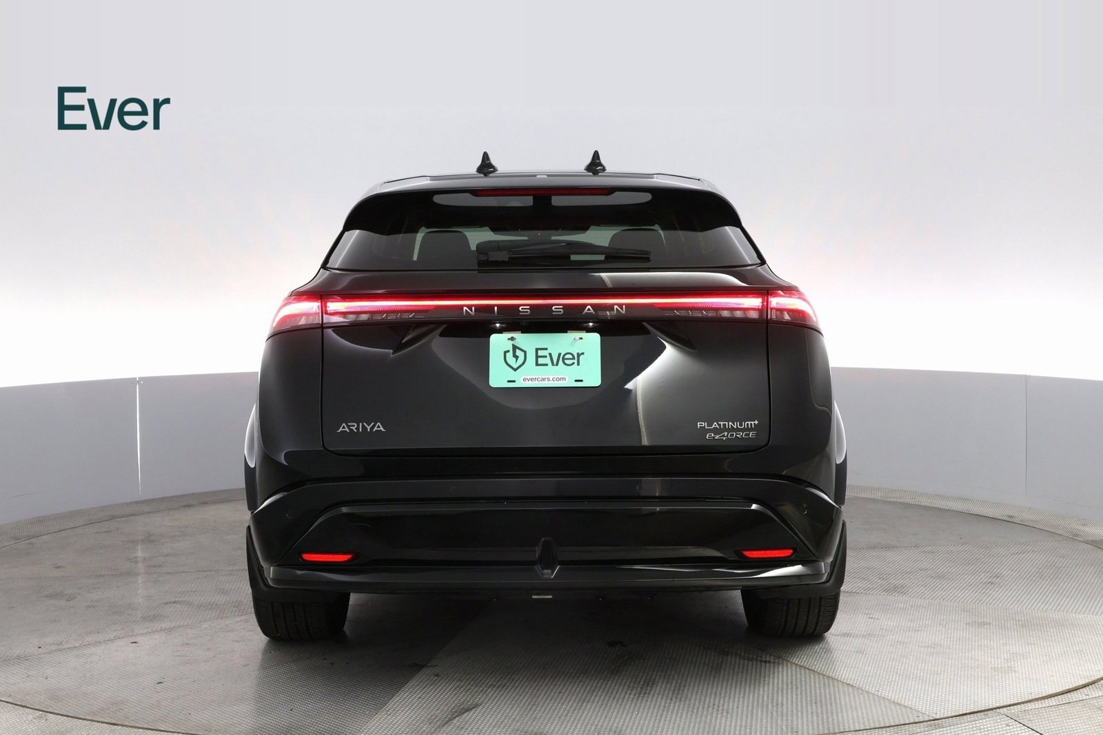 Used 2024 Nissan Ariya AWD image 13