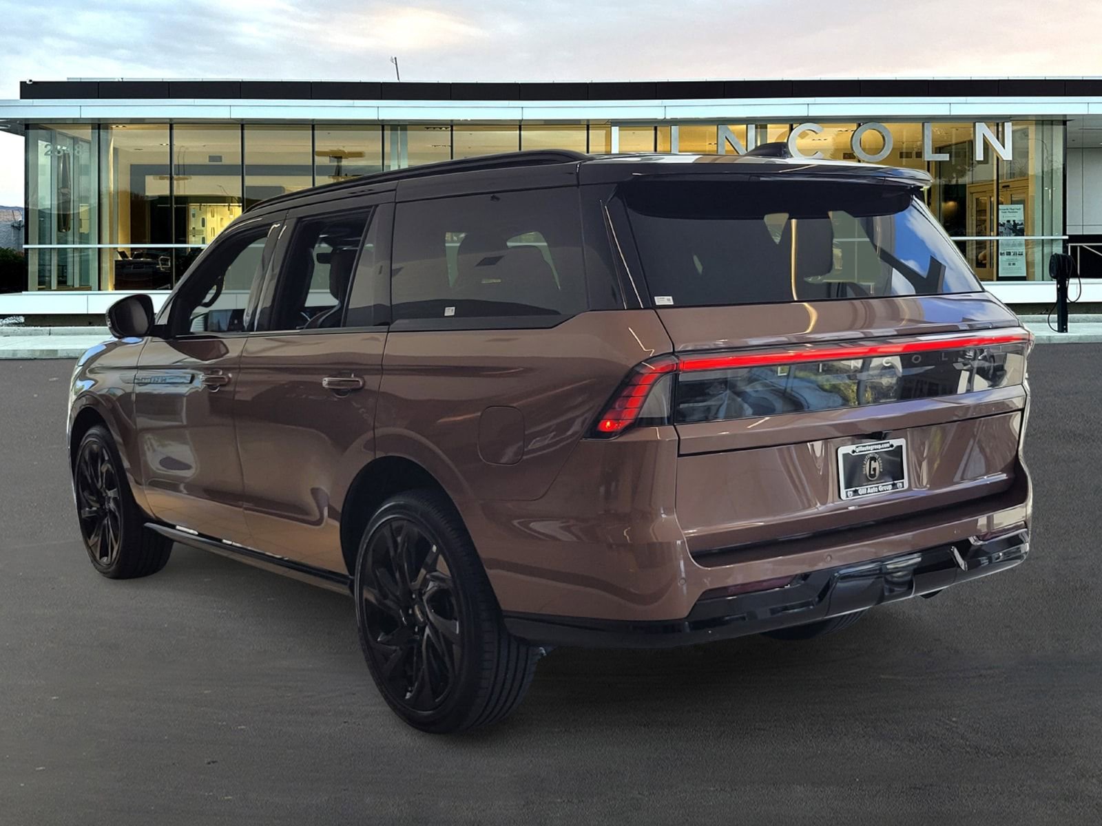 New 2026 Lincoln Navigator Black Label AWD/4WD image 4