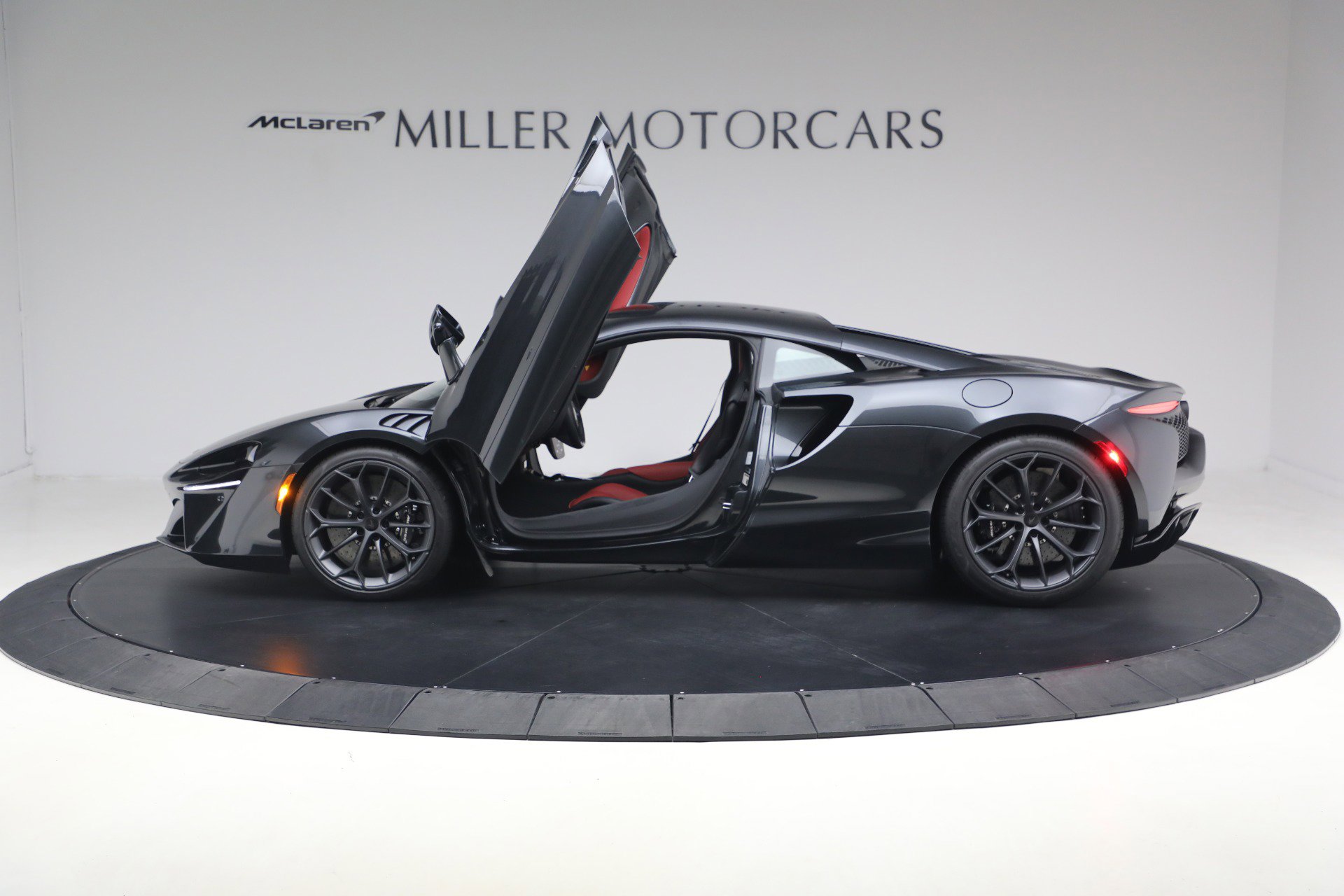 New 2026 McLaren Artura image 15