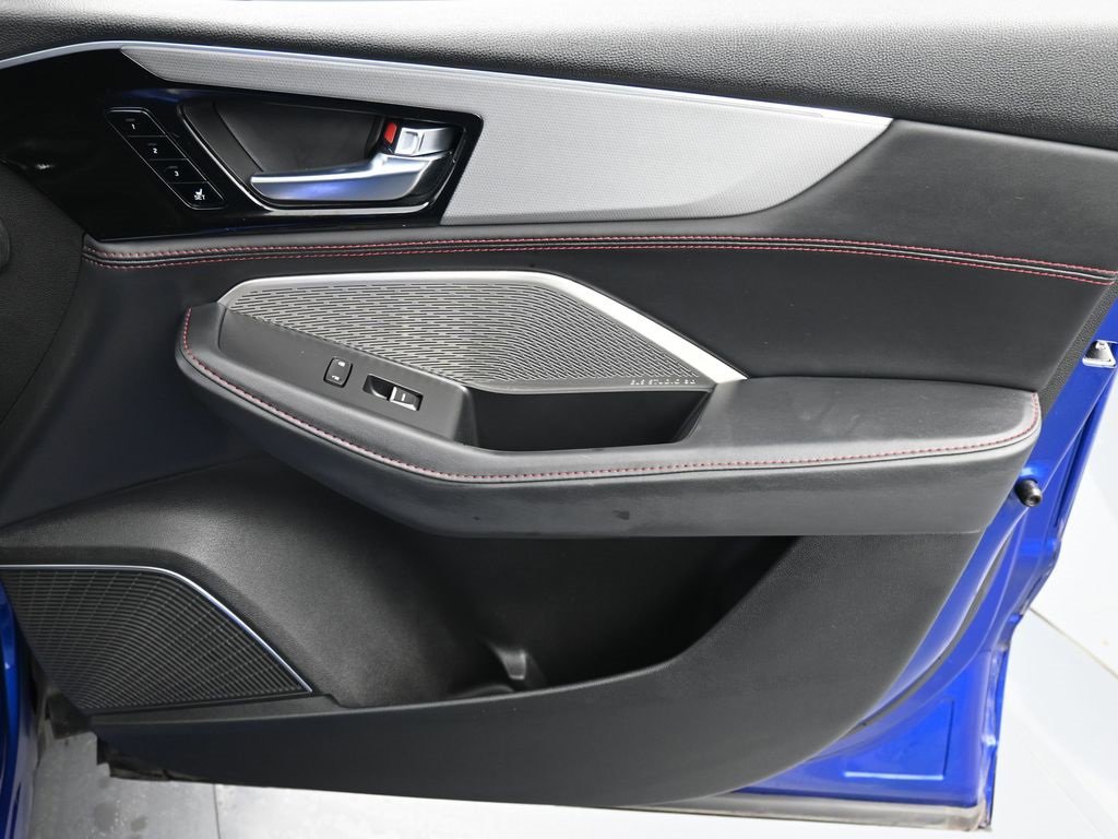 Used 2023 Acura MDX A-Spec image 18