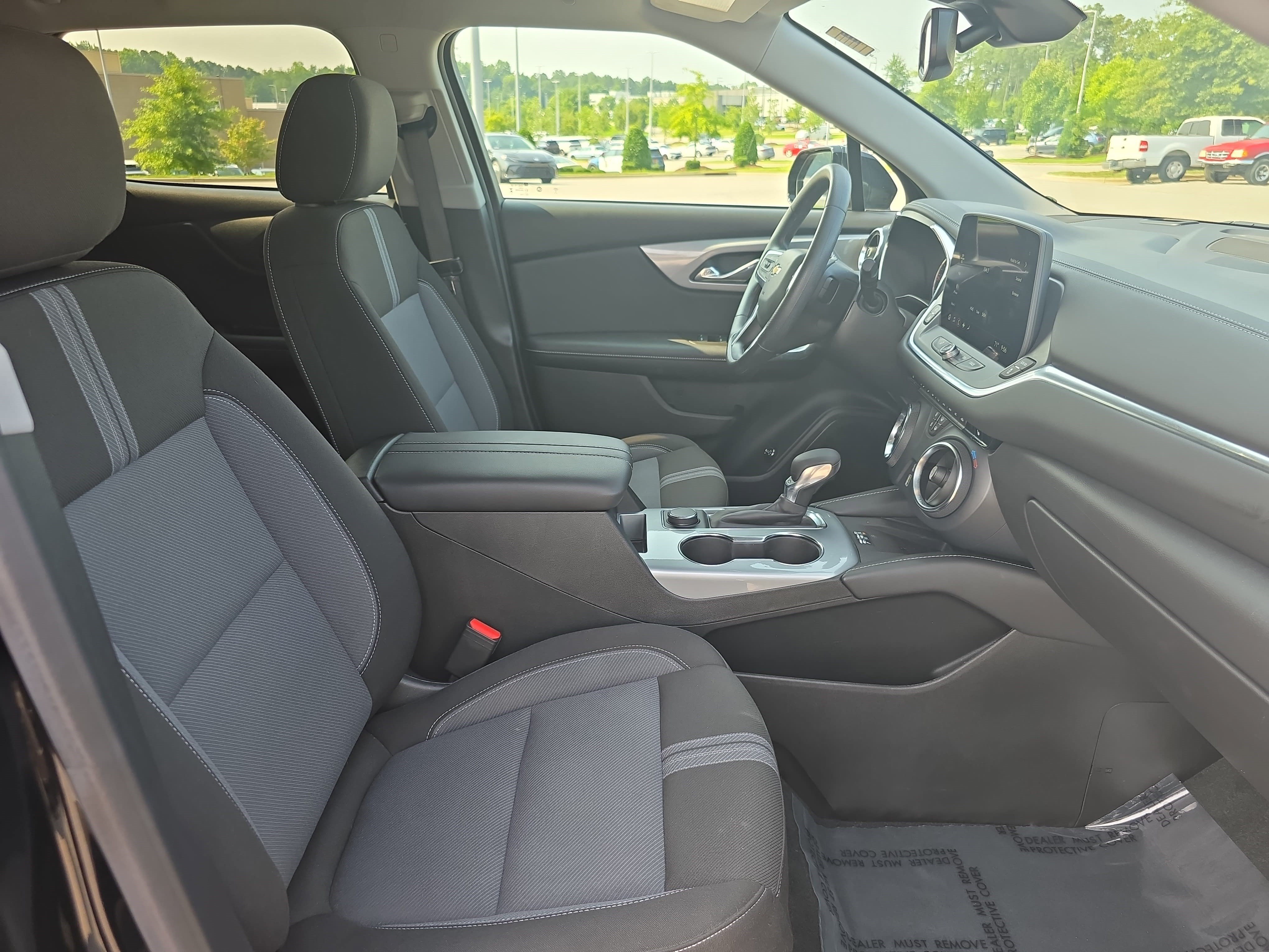 Used 2024 Chevrolet Blazer LT w/ Convenience Package FWD image 10