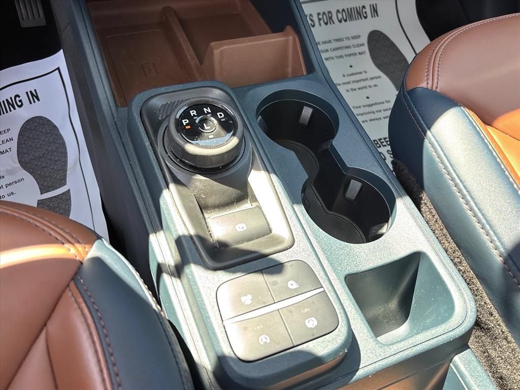 Used 2023 Ford Maverick Lariat w/ Lariat Luxury Package AWD/4WD image 35