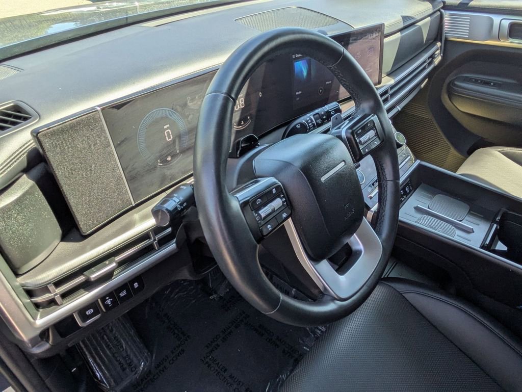 Certified 2025 Hyundai Santa Fe SEL image 15