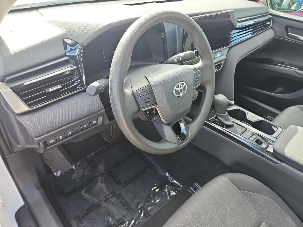 Used 2026 Toyota Camry LE FWD image 15