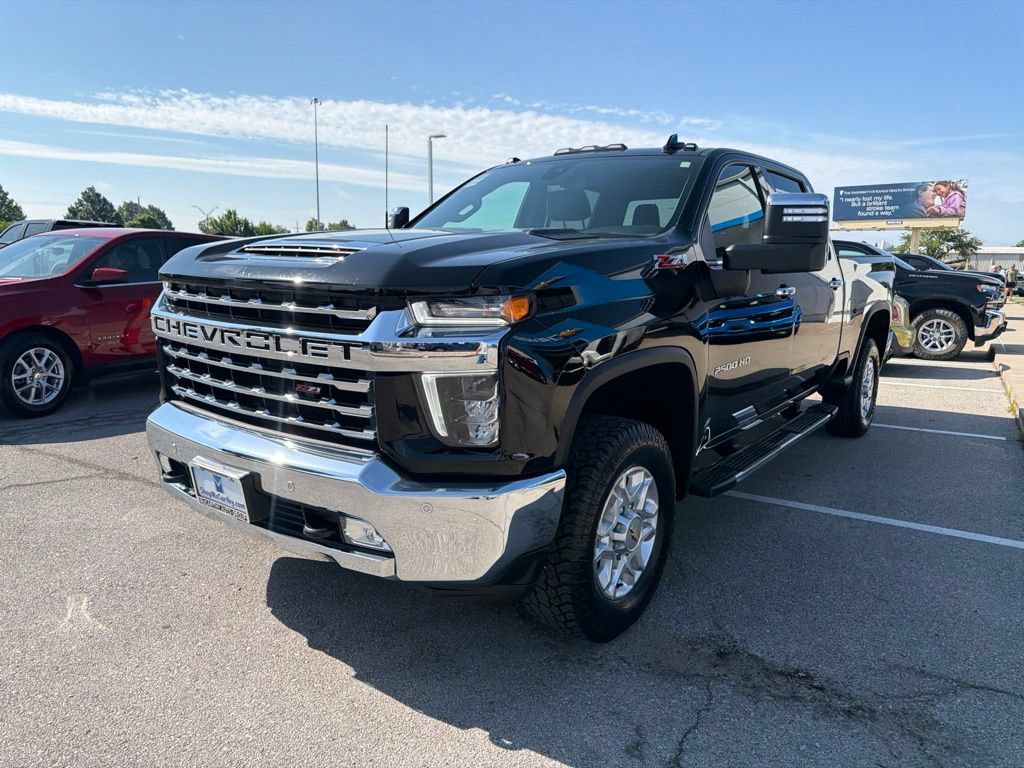 Used 2022 Chevrolet Silverado 2500 LTZ w/ Safety Package AWD/4WD image 7