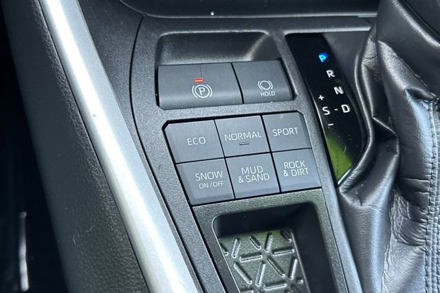 Certified 2025 Toyota RAV4 LE image 37