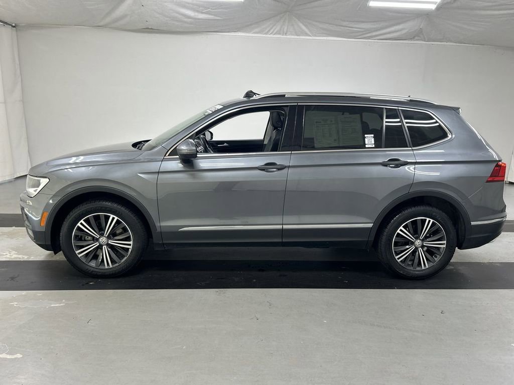 Used 2018 Volkswagen Tiguan SEL AWD/4WD image 6