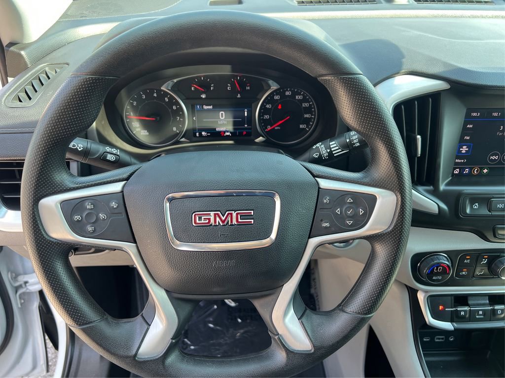 Used 2023 GMC Terrain SLE w/ Driver Convenience Package image 17