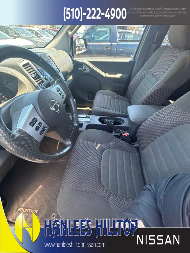 Used 2016 Nissan Frontier SV AWD/4WD image 2