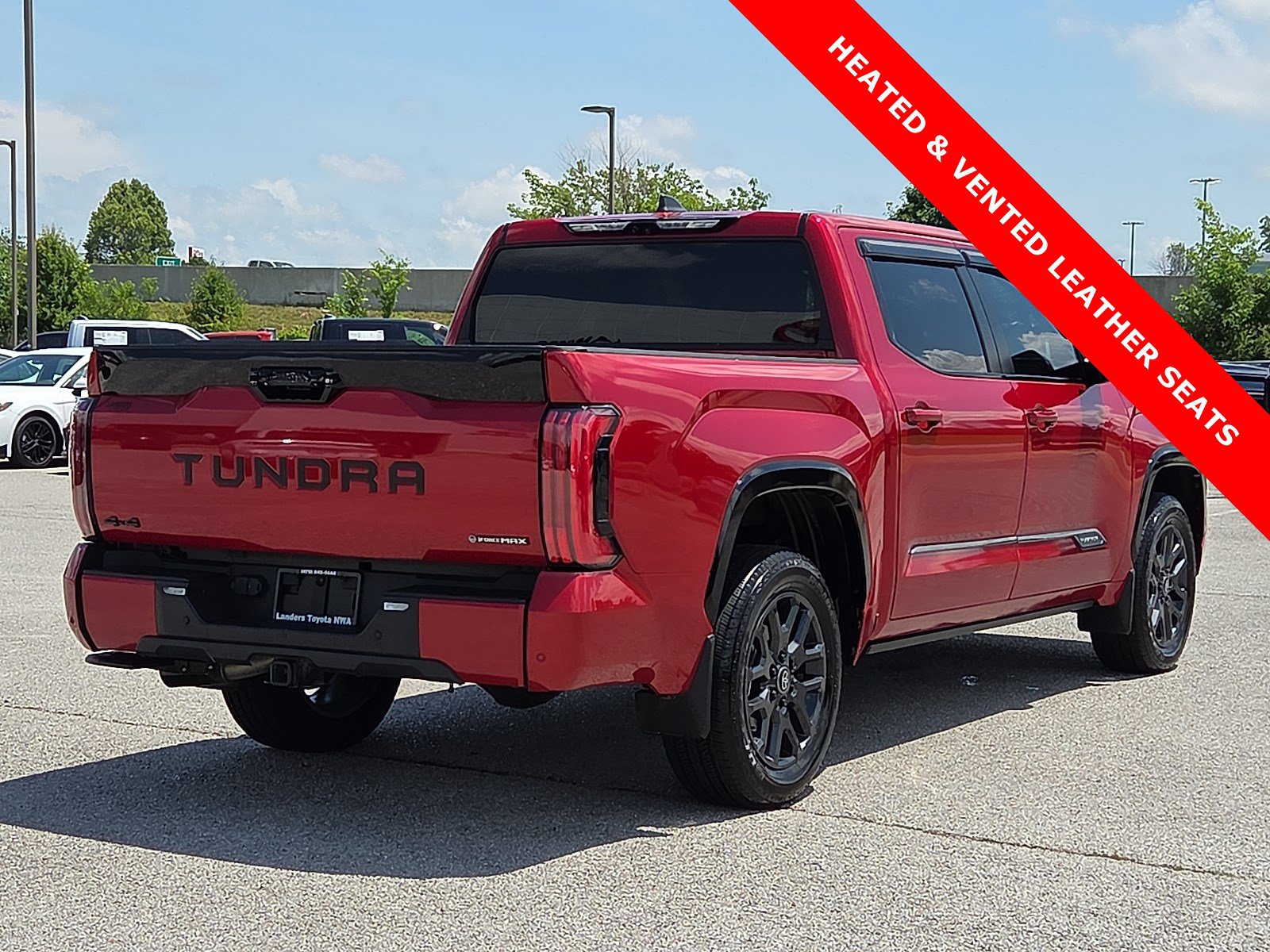Used 2025 Toyota Tundra Platinum AWD/4WD image 5