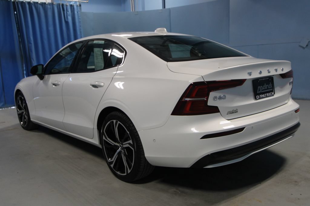 Used 2024 Volvo S60 B5 Plus AWD/4WD image 26
