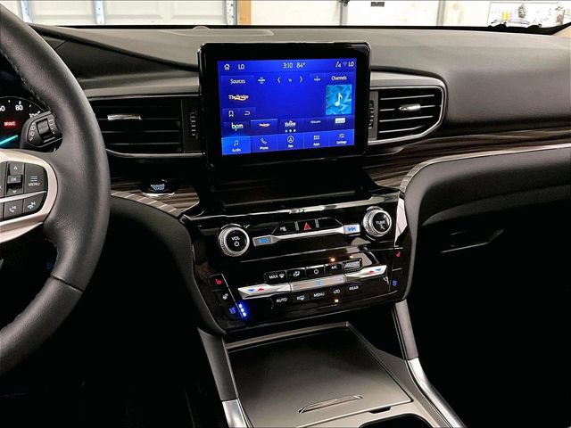 Used 2024 Ford Explorer Limited w/ Equipment Group 301A AWD/4WD image 6