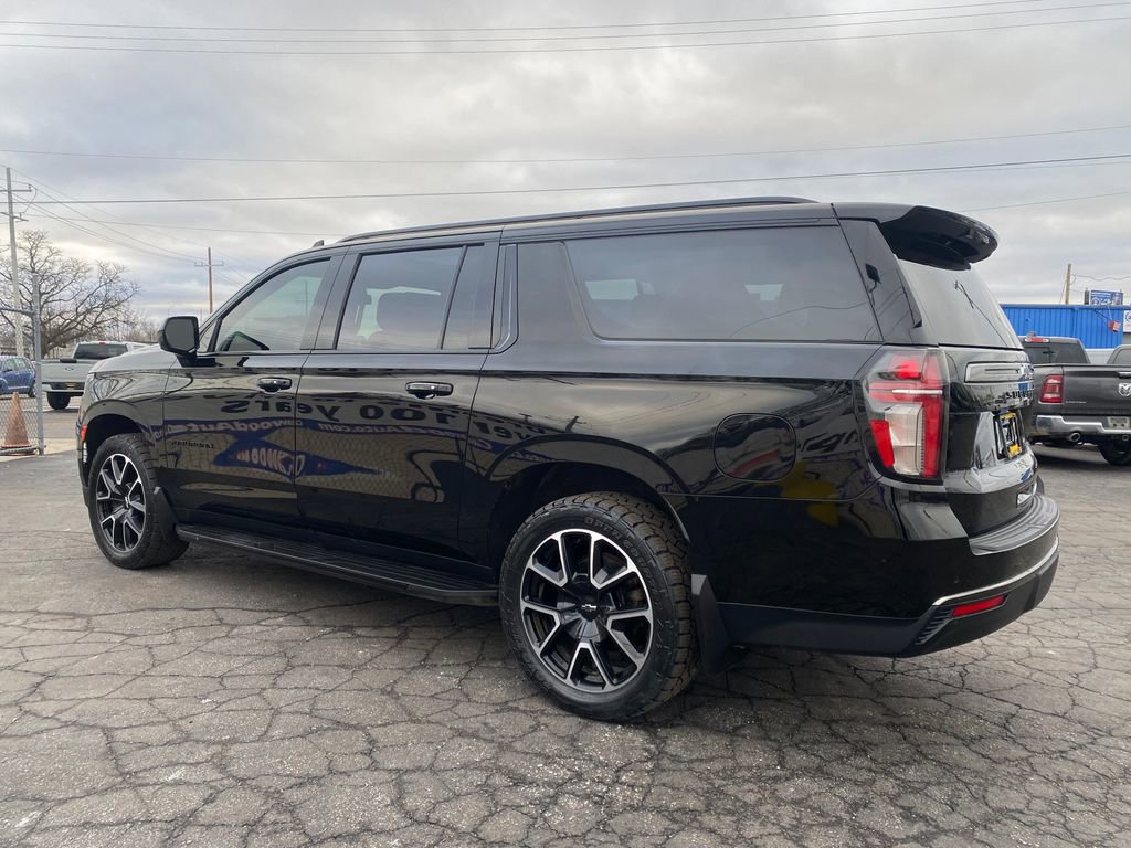 Used 2021 Chevrolet Suburban RST w/ Rear Media and Nav Package image 7