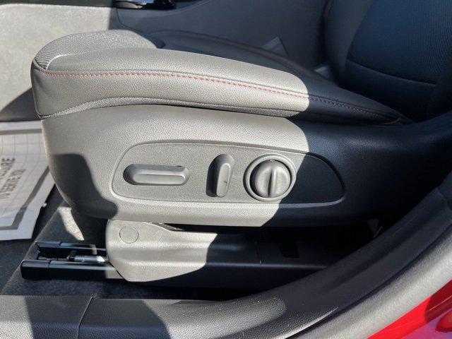 New 2026 Chevrolet Trax RS w/ Sunroof Package image 16