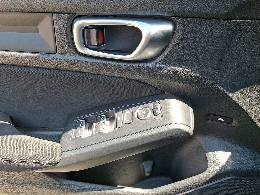 Used 2023 Honda Civic Sport image 12
