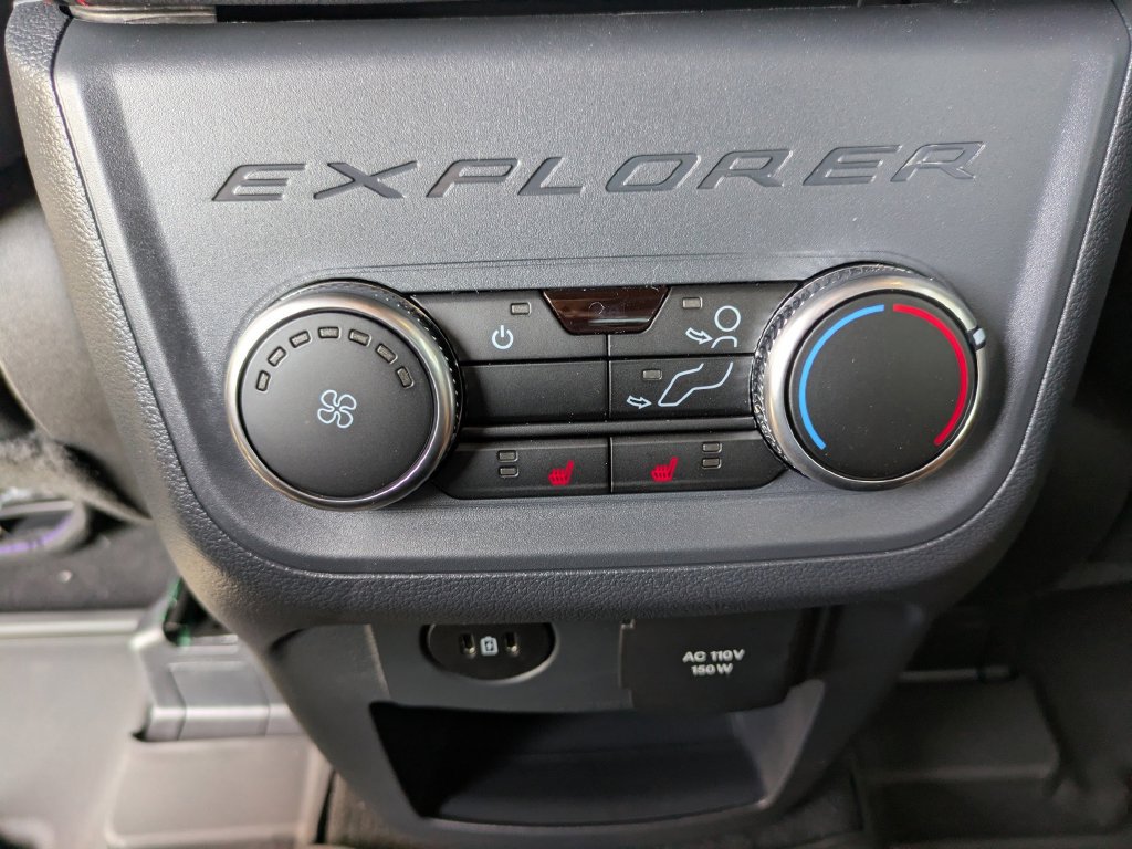 New 2026 Ford Explorer ST-Line w/ Premium Package RWD image 18