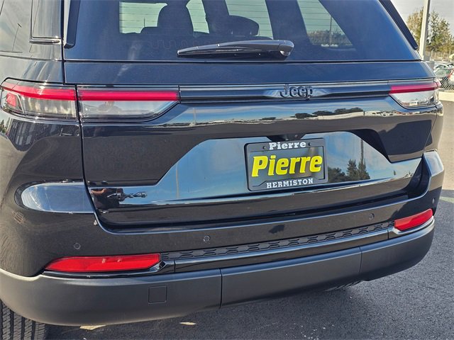 New 2025 Jeep Grand Cherokee Altitude image 7