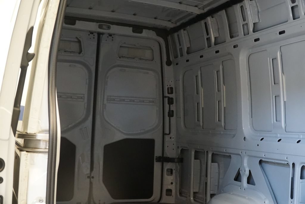 New 2025 Mercedes-Benz eSprinter 170 Cargo image 10