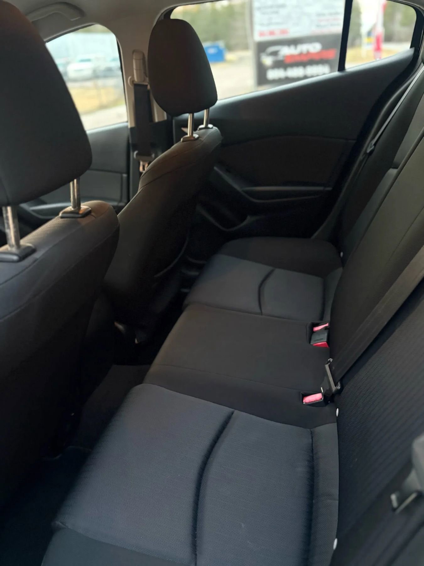 Used 2014 MAZDA MAZDA3 i Sport image 23