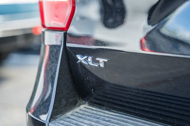 Used 2020 Ford Expedition XLT w/ Black Accent Package image 10