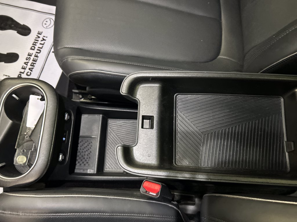 Used 2022 Hyundai Ioniq 5 Limited w/ Cargo Package AWD/4WD image 19