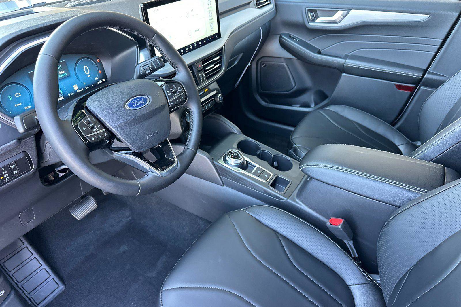 New 2025 Ford Escape SE w/ PHEV Premium Package image 7
