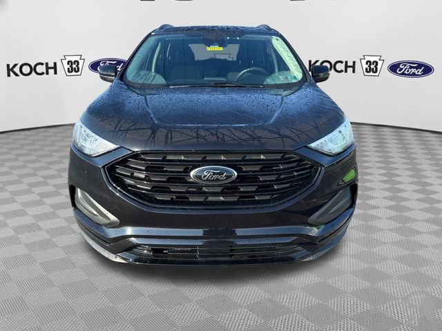 Used 2023 Ford Edge SE w/ Black Appearance Package image 2