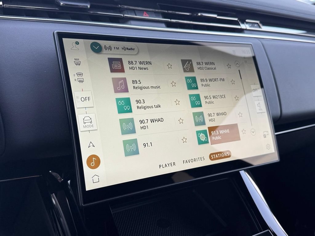 New 2026 Land Rover Range Rover Sport SE AWD/4WD image 18