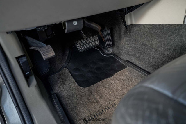 Used 2003 HUMMER H2 w/ Preferred Equipment Group image 72