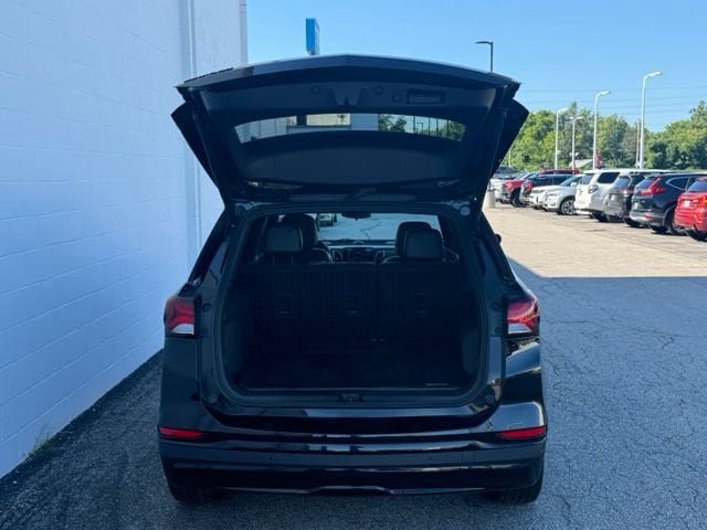 Certified 2024 Chevrolet Equinox RS FWD image 10