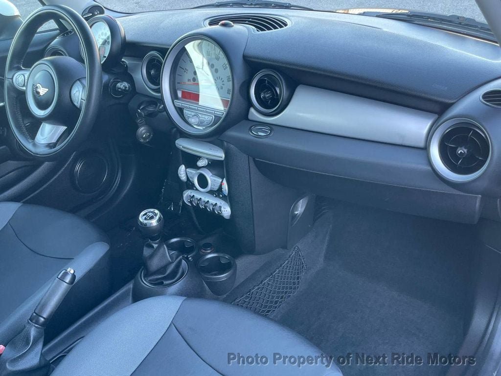 Used 2010 MINI Cooper Hardtop FWD image 20