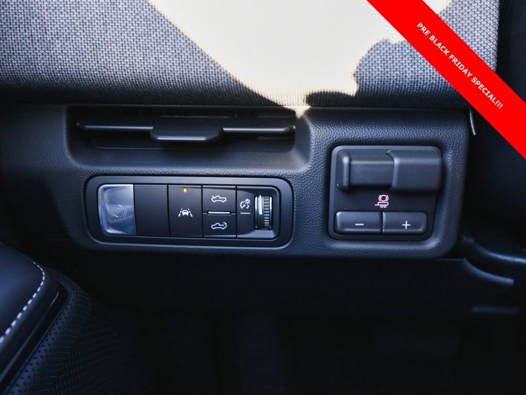 New 2026 GMC Sierra EV Elevation image 32