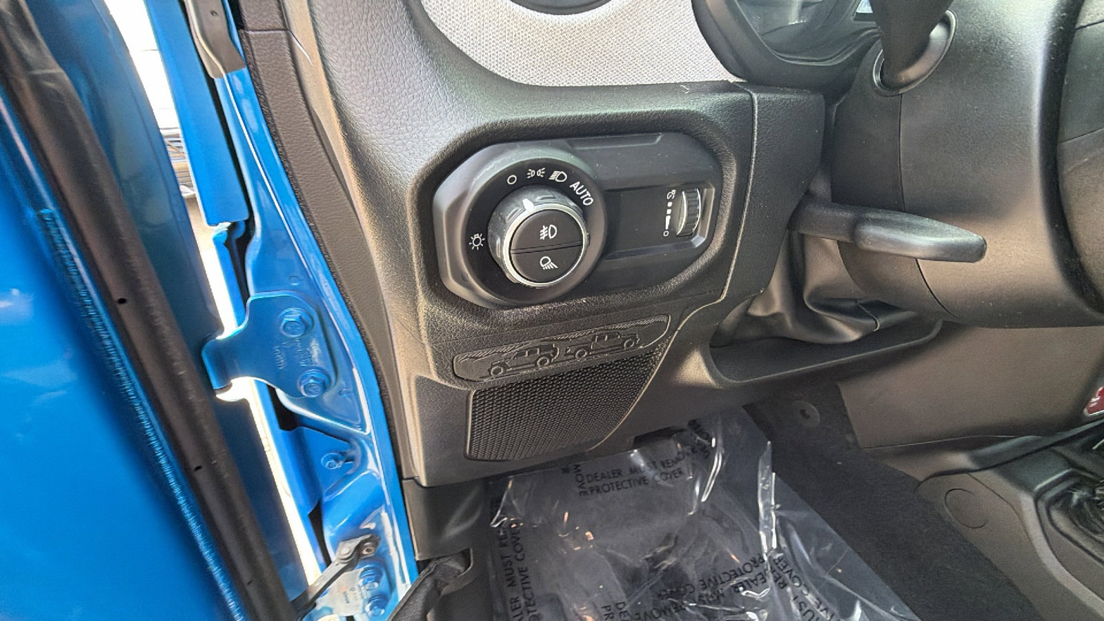 Used 2024 Jeep Gladiator Sport AWD/4WD image 25