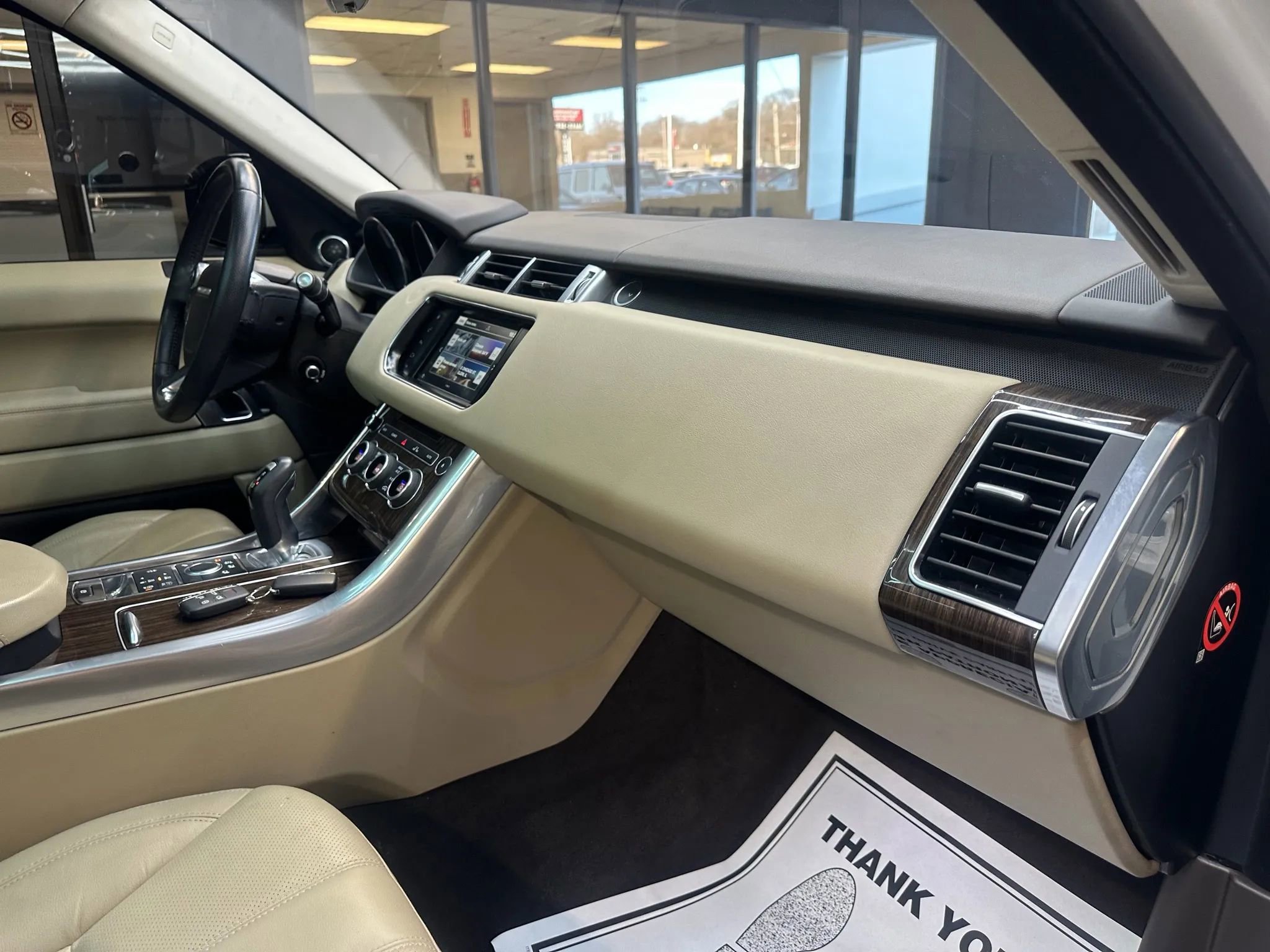 Used 2016 Land Rover Range Rover Sport SE image 31