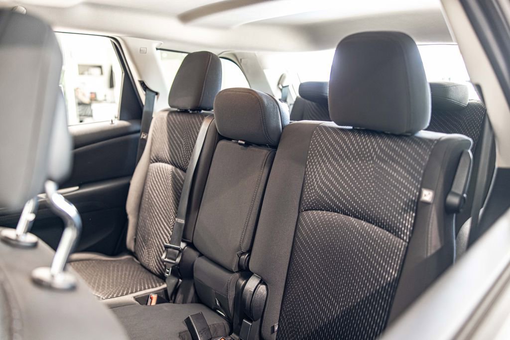 Used 2018 Dodge Journey SE FWD image 29