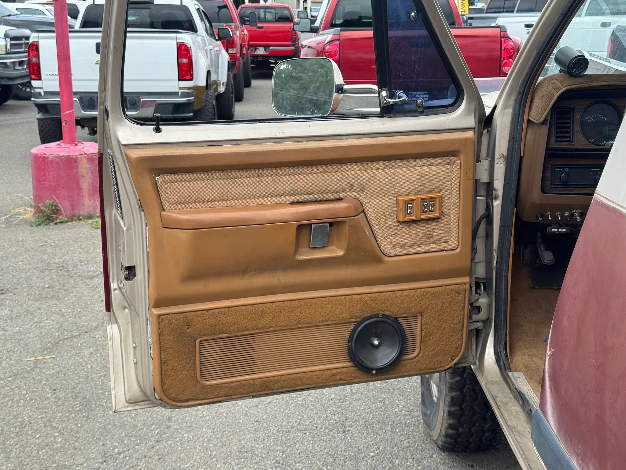 Used 1992 Dodge D/W Truck 350 AWD/4WD image 10